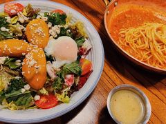 温泉蛋蜜薯谷物蔬菜沙拉-I HOLIC艾豪丽披萨(KKone店)