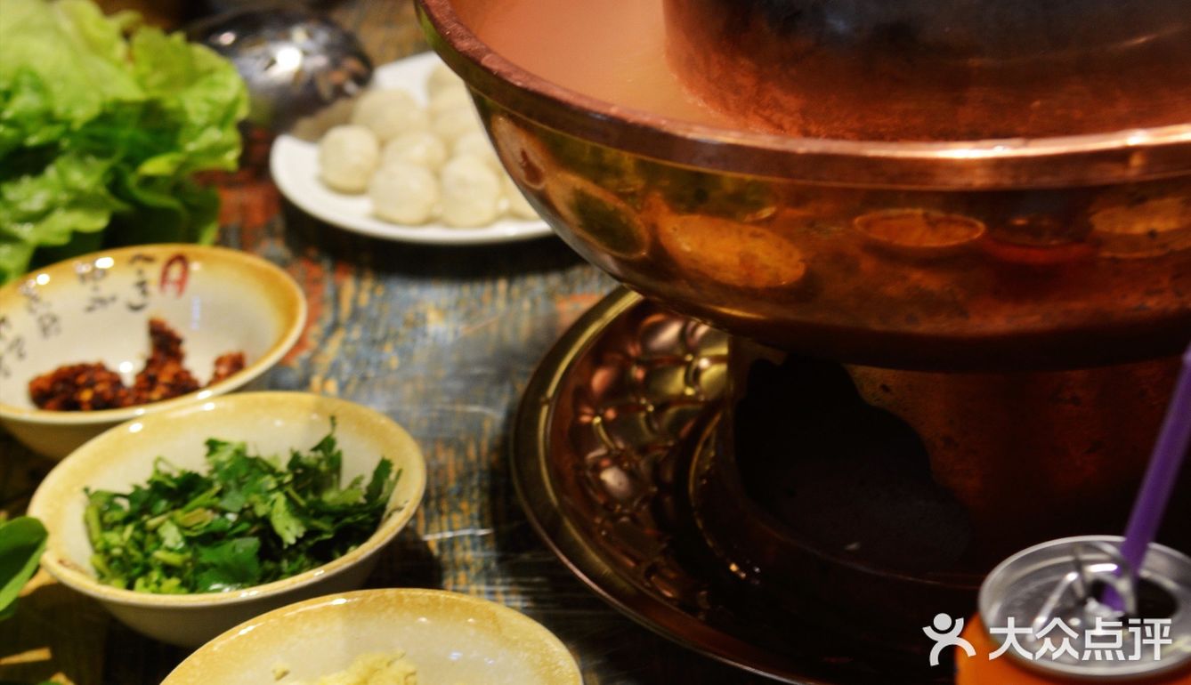 冬天一定要来吃老北京铜锅涮羊肉啊