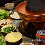 冬天一定要来吃老北京铜锅涮羊肉啊