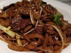 -新大咀港式茶餐厅(宝山万达店)