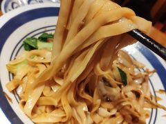 -霸蛮湖南菜·牛肉粉(荣京西街店)