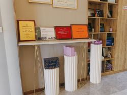 -More摩尔医美の注射线雕光电中心