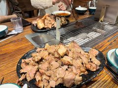 烤羊腿-柿子树炭烤羊腿(金台路店)