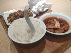 -老乡鸡(融科天地店)