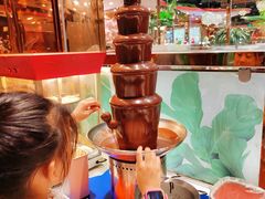 -四海一家自助餐(益田假日广场店)