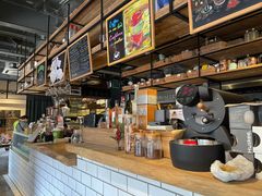 -Common Table · Brunch & Coffee