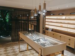-茂昌眼镜(南京东路店)