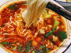 酸汤臊子面-大嘻咹biangbiang面(历史博物馆店)
