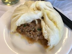 蟹黄包携众包饺-红灯笼大酒楼(通湖路店)