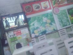-尝回头贵阳牛肉米粉(中和店)