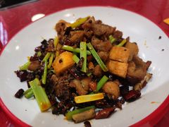 -冯烫烫跷脚牛肉·川菜小馆(武胜西街店)