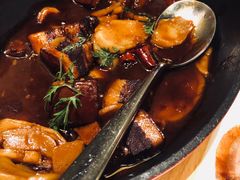 土豆红烧肉-小大董·烤鸭(凤凰汇店)