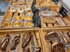 -yeast面包店