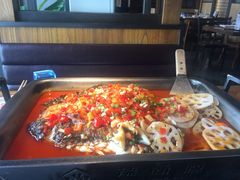 -辣尚瘾·烤鱼·新川菜(交大直营店)
