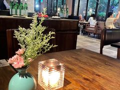 -Carbon莫卡哆·意大利复古集市餐厅(杭州大厦店)