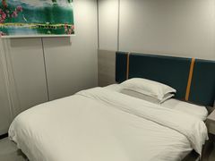 -七橙公寓(昌岗地铁站广州美术学院店)