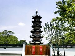 -龙华寺