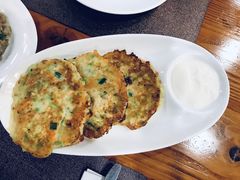 西葫芦饼配酸奶-TUK土耳其餐厅·下午茶(卢湾店)