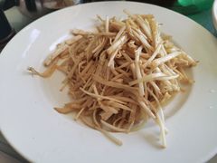 溧阳白芹-天乐农家鱼头王(天目湖店)
