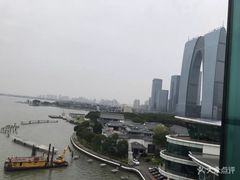 -苏州金鸡湖中茵皇冠假日酒店