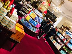 -The Diamond Jubilee Tea Salon at Fortnum & Mason