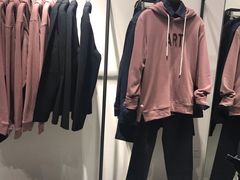 -URBAN REVIVO(七宝领展广场店)