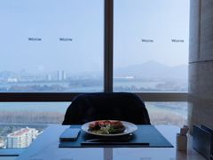 -湖景知味西餐厅•自助餐• 轻食(南京金茂威斯汀大酒店)