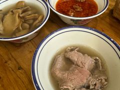 -云阿蛮云南生烫牛肉米线(奉贤路店)