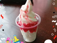 草莓圣代-首都师范大学-本部食堂