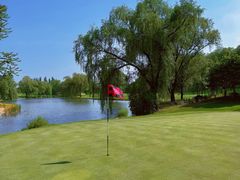 -万柳高尔夫俱乐部