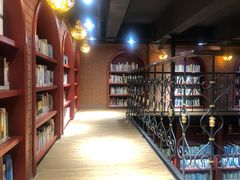 -中山大学（广州校区南校园）图书馆