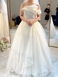 点击看大图 -GRACE KELLY婚纱与礼服(北京店)