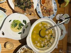 -头上红煨盐鸡·非遗院子餐厅