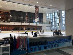 -冰纷万象滑冰场(深圳万象城店)