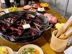 -正南齊北重庆老火锅(光华村直营店)