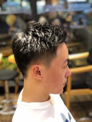 -曼都发型