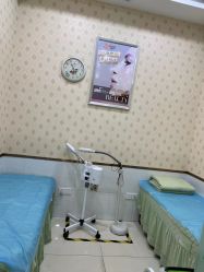 -苗医生专业祛痘·皮肤管理