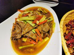 -万重锦·人文川菜馆(骡马市店)