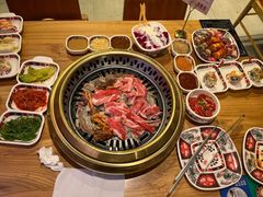 -汉江山料理级自助烤肉黑金冠(周口好吃城店)