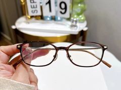 -爱视眸Eyeblling眼镜·依视路·蔡司镜片折扣店(百联南方商城购物中心)