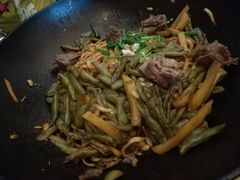 精选肋排焖面-金豆角砂锅焖面(安贞店)