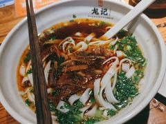 -湘人龙记老长沙米粉(鸟巢店)