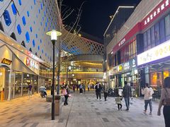 -宝龙城(杭州滨江店)