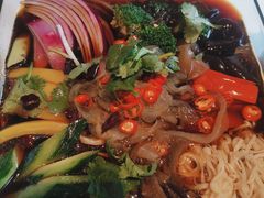 -八府香鸭·啫啫煲(华山路店)