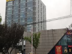 -南桥绿地铂骊酒店