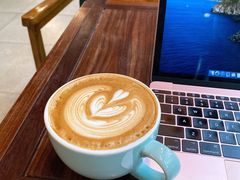 拿铁-VESH COFFEE(定西路店)