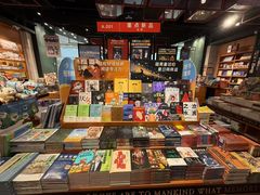 -LuOne凯德晶萃广场(徐家汇路店)