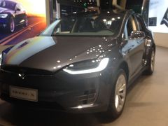 -TESLA 特斯拉(上海太古汇体验店)