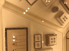 -Tiffany & Co.蒂芙尼
(杭州大厦店)