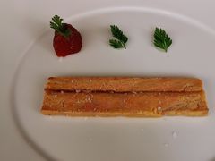 鸭肝坯塔配慢火蜜枣-AZUR聚(香格里拉饭店)
